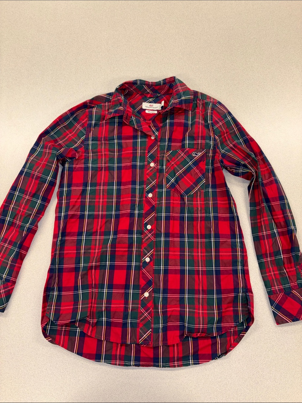 EUC Vineyard Vines Red Blue and Green Plaid Button-Down Shirt Holiday Size 0